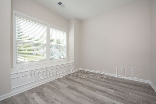 Building Photo - 132 Strongridge Trl