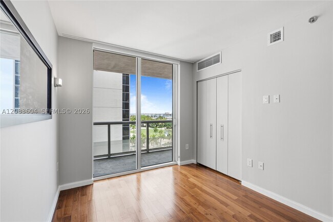 Building Photo - 50 Biscayne Blvd
