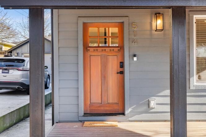 Building Photo - 514 SE 42nd Ave