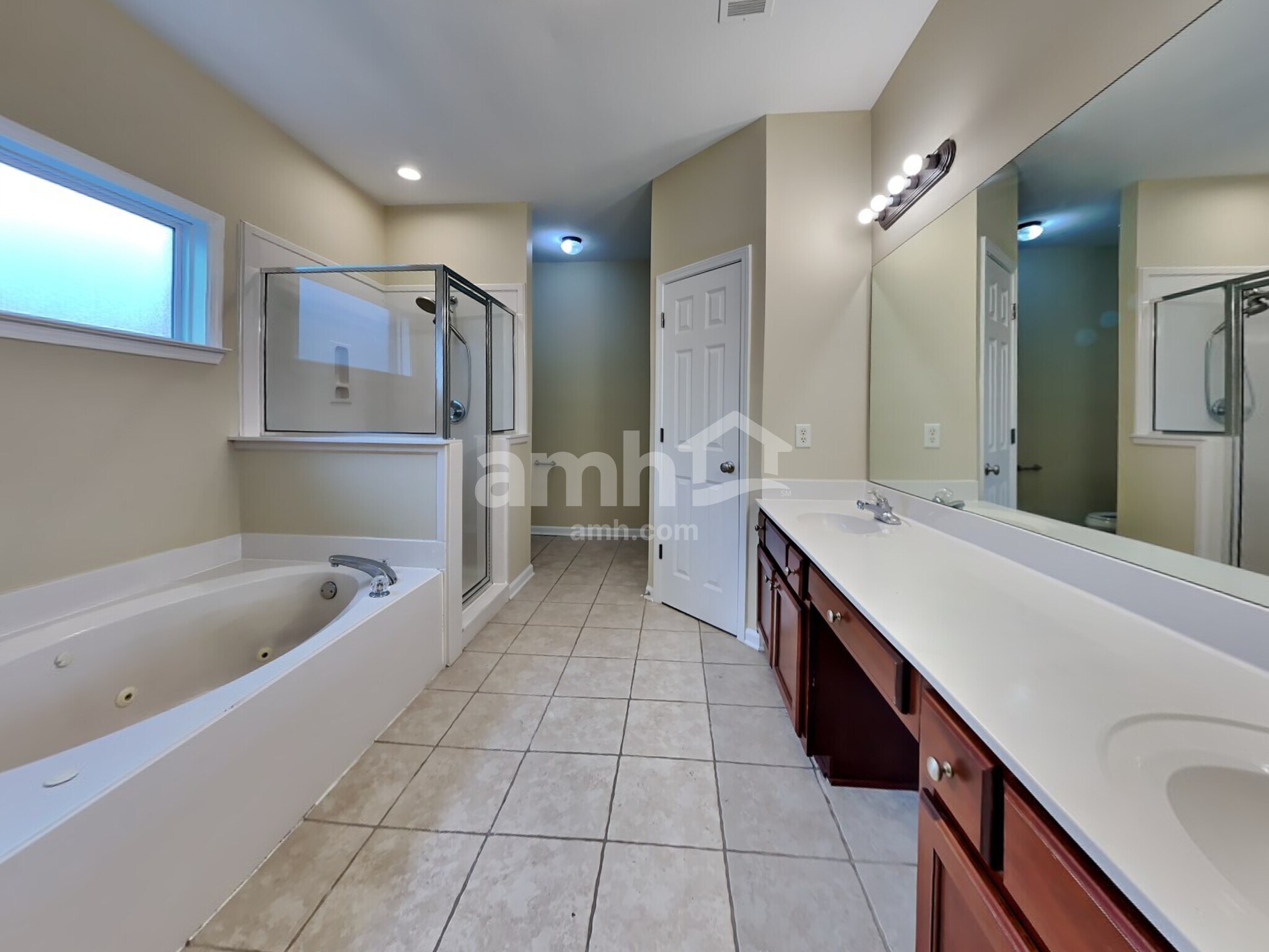 Building Photo - 1166 Havenwood Dr