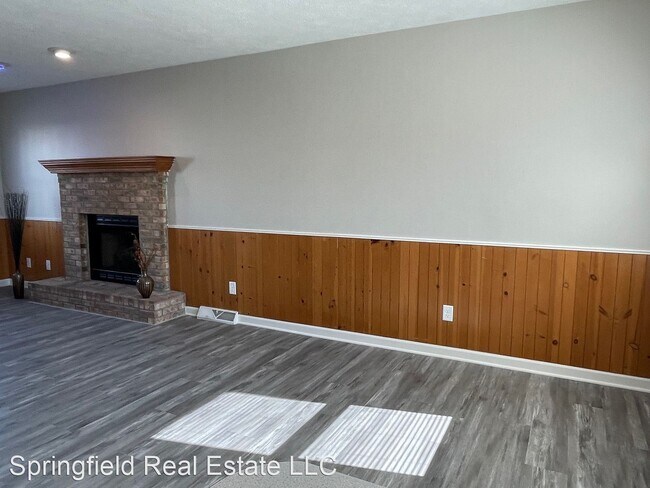 Building Photo - 3 br, 2.5 bath House - 4616 Lily Lane