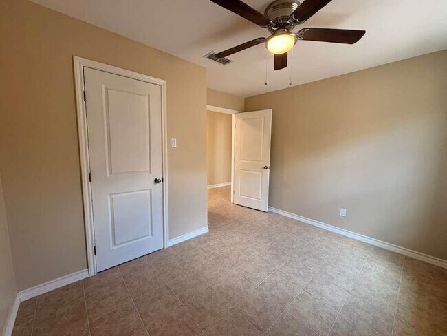 Building Photo - 4018 San Agustin Ave