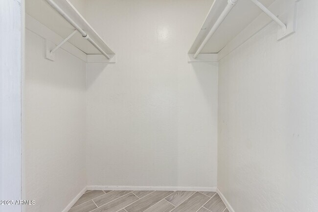 Building Photo - 7494 E Earll Dr