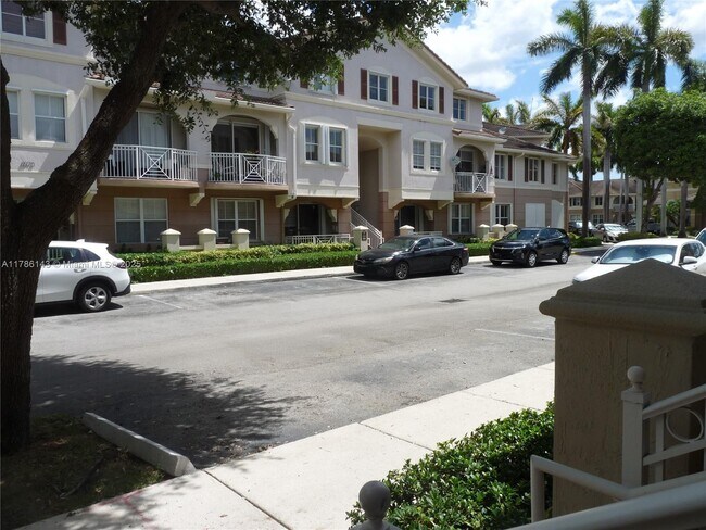 Building Photo - 8980 W Flagler St