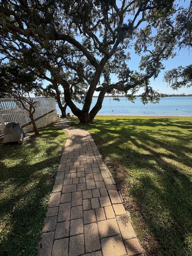 Building Photo - 209 Miracle Strip Pkwy