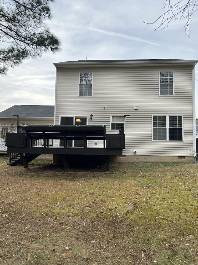 Building Photo - 46891 Bryan Rd