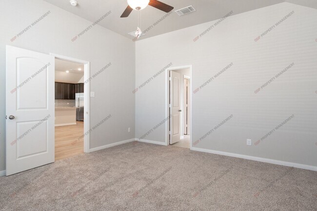 Building Photo - 3 Bed|2 Bath- plus Study in Belton ISD - $...