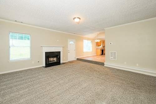 Building Photo - 6604 Valley Hill Dr