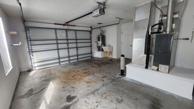 Building Photo - 2095 Burroughs Rd