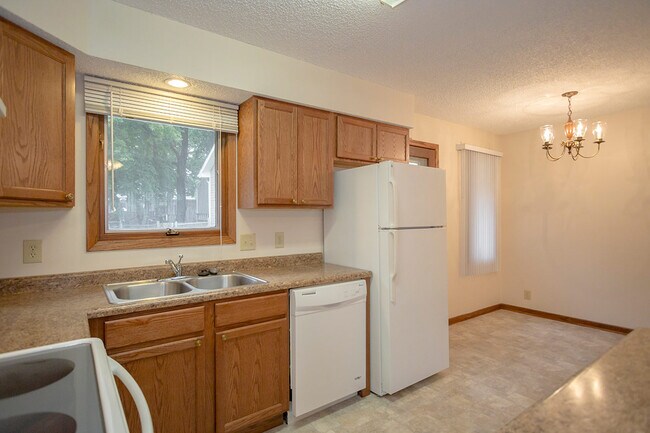 Building Photo - 2228 S. 9th-B