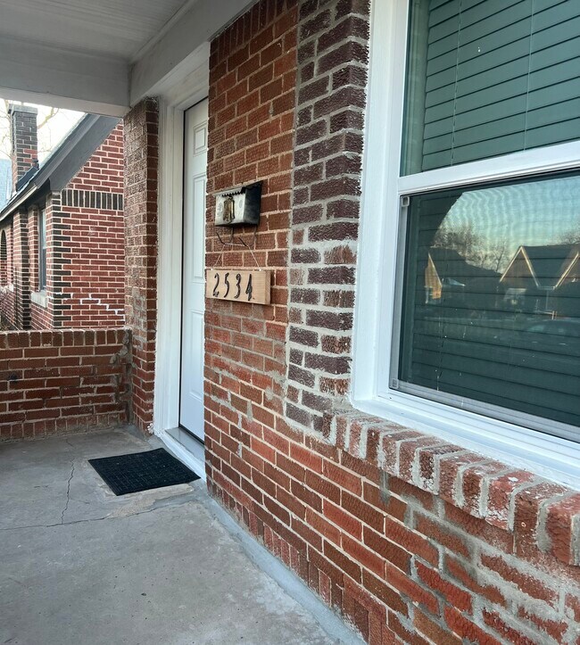 Primary Photo - 2534 NW 21