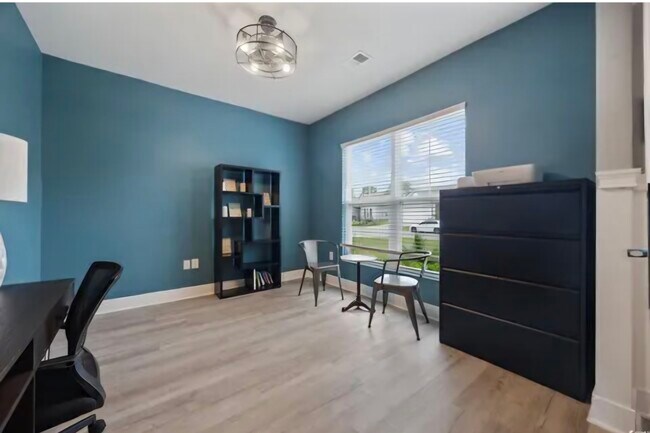 Building Photo - 897 Wild Leaf Loop