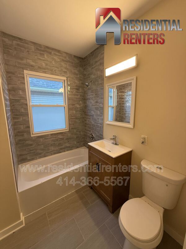 Building Photo - 3122 N 28th St