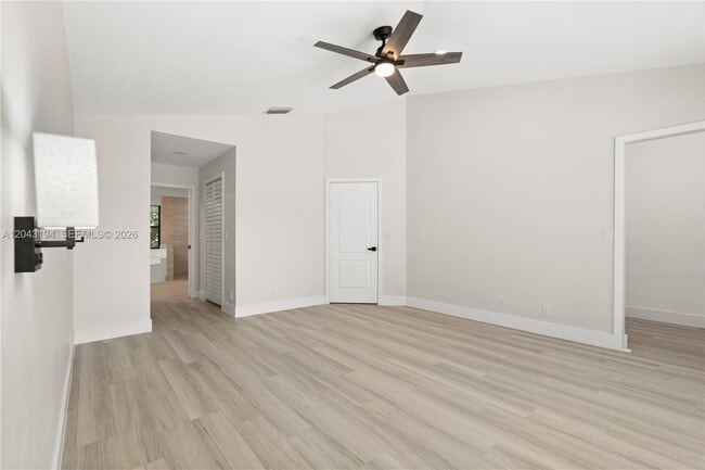 Building Photo - 1087 Deerwood Ln