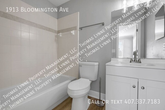 Building Photo - 1913 Bloomington Ave