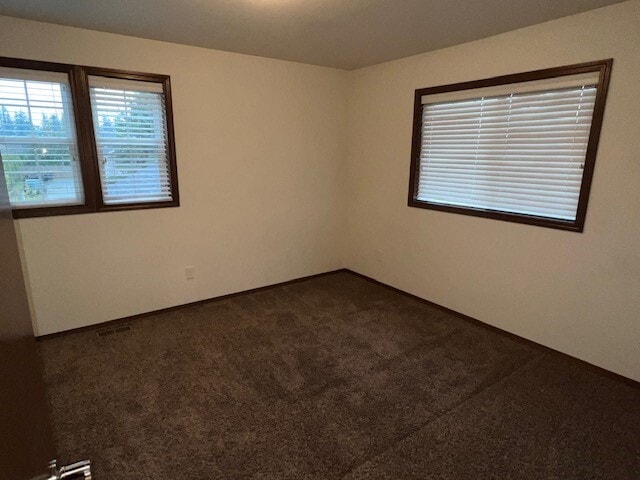 Building Photo - 2025 Aaron Dr