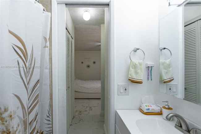 Building Photo - 245 NW 109th Ave