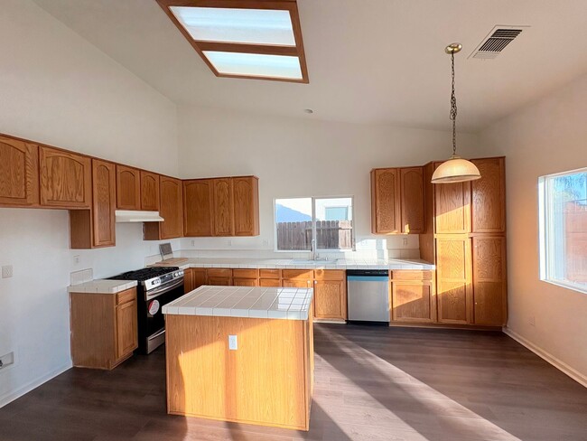 Building Photo - Spacious Two-Story Family Home with Large Yards & Open Kitchen