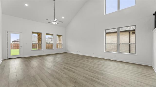 Building Photo - 3809 Paradise Way