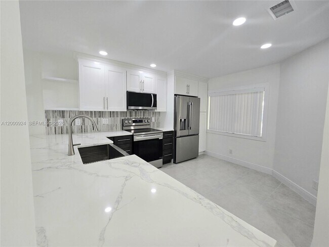 Building Photo - 3422 Deer Creek Palladian Cir