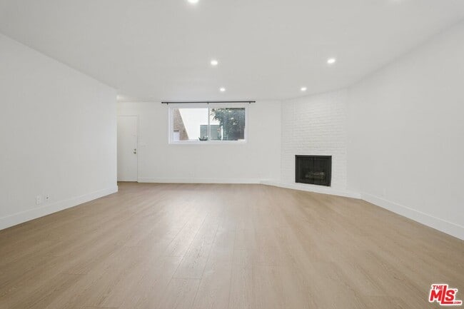 Building Photo - 1133 22nd St