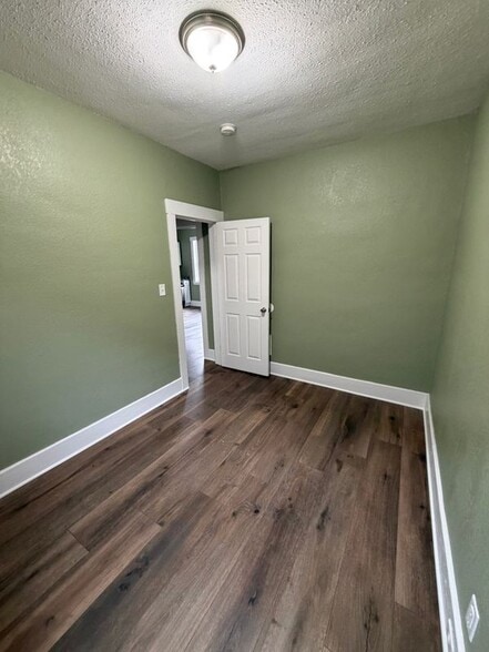 Building Photo - 7263 Senator St