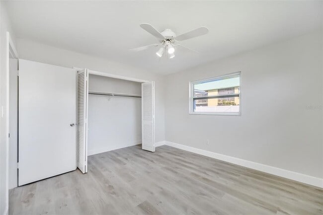 Building Photo - 11211 60th Ave N