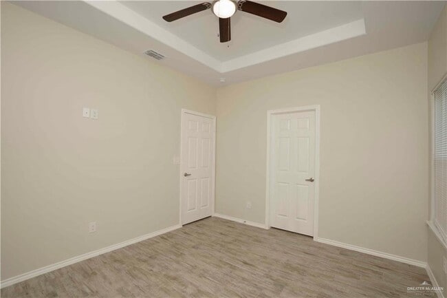 Building Photo - 31 Hiawatha Dr