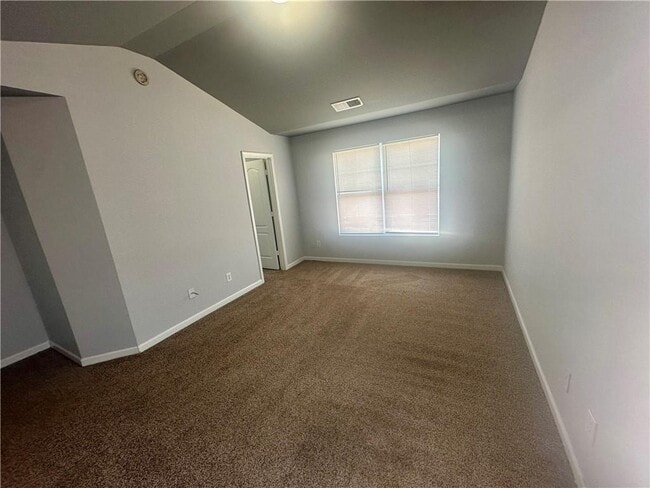 Building Photo - 6078 Oak Bend Ct