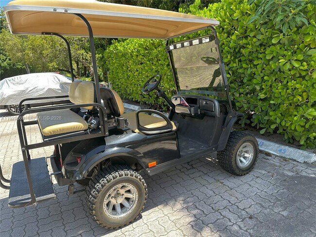 Building Photo - 55 Ocean Ln Dr