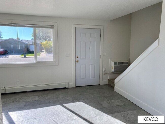 Building Photo - 1747-1759 E 16th St