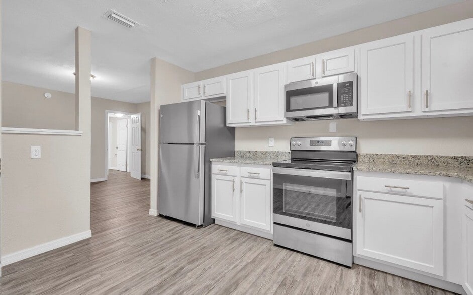 Building Photo - 4546 Lane Ave S