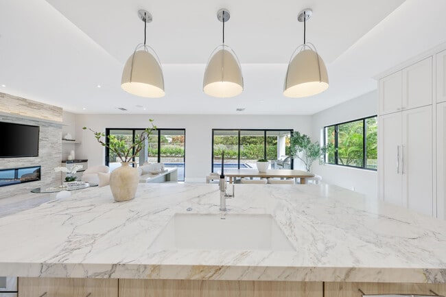 Building Photo - 151 Eden Ridge Ln