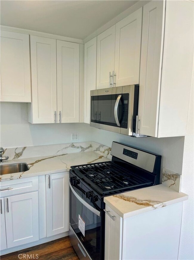 Building Photo - 1809 S Gramercy Pl