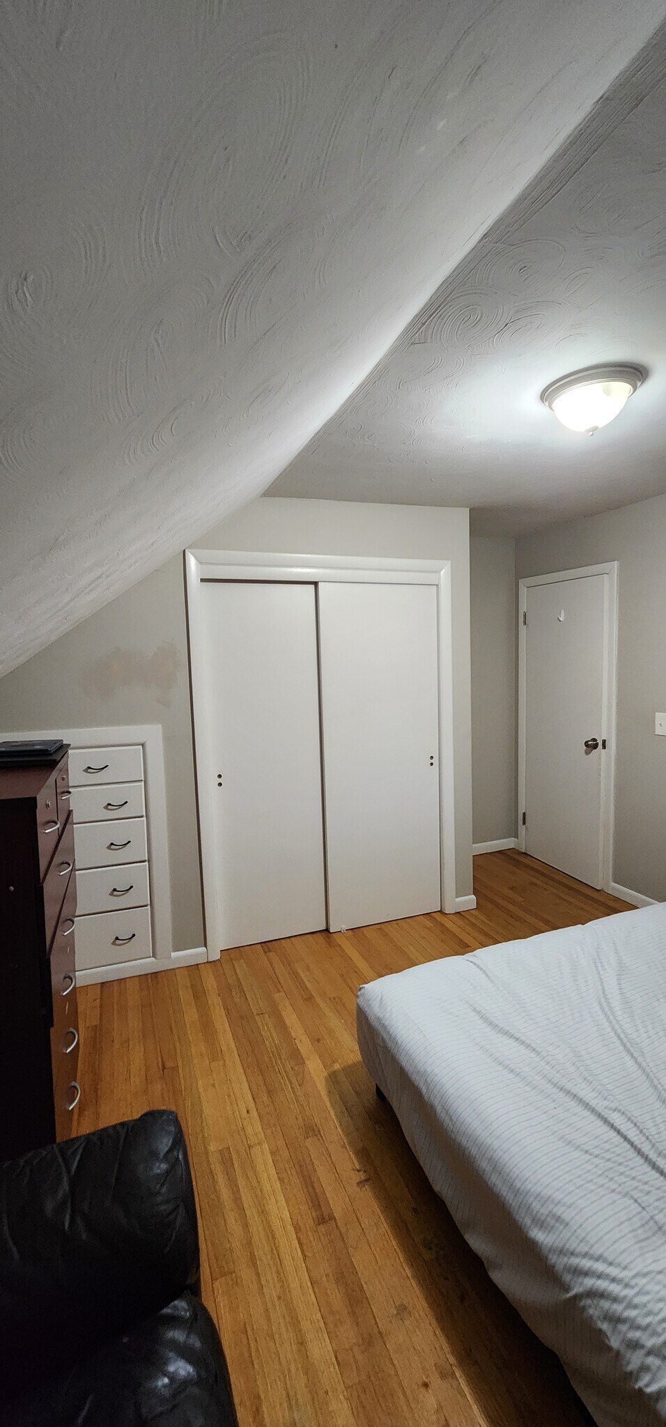 Building Photo - 4044 Pine St