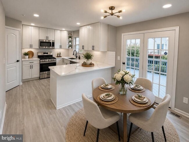 Building Photo - 9016 Lake Largo Dr