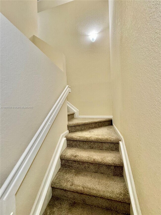 Building Photo - 8650 NW 97th Ave