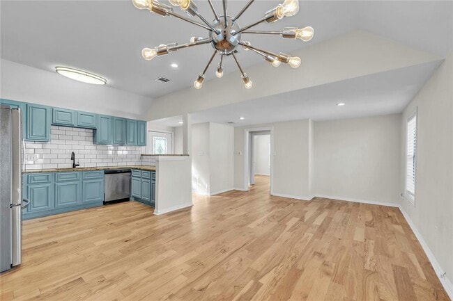 Building Photo - 2403 S 3rd St