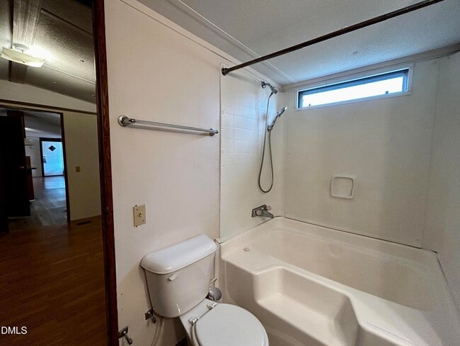 Building Photo - 2128 Jack Rd