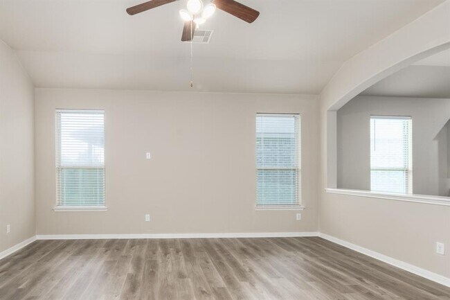 Building Photo - 3123 Hurst Green Ln