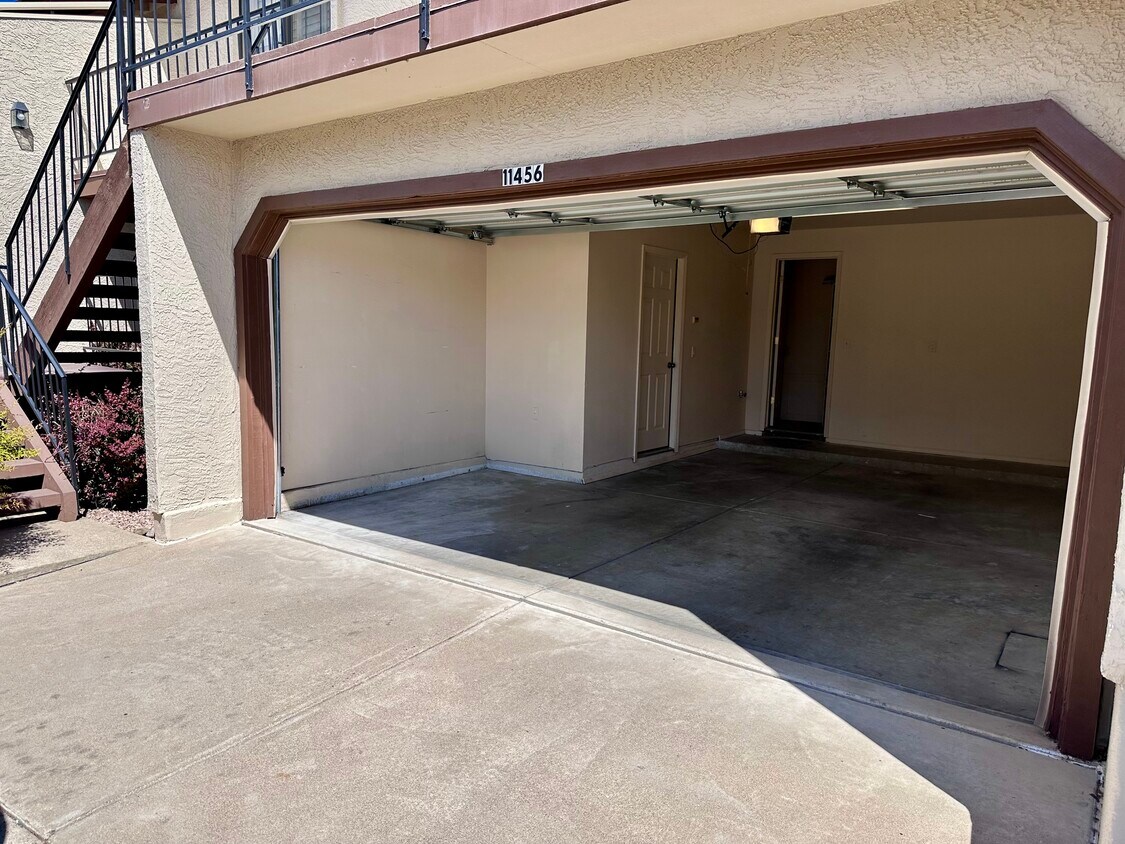 Building Photo - 11456 N Fairway Dr