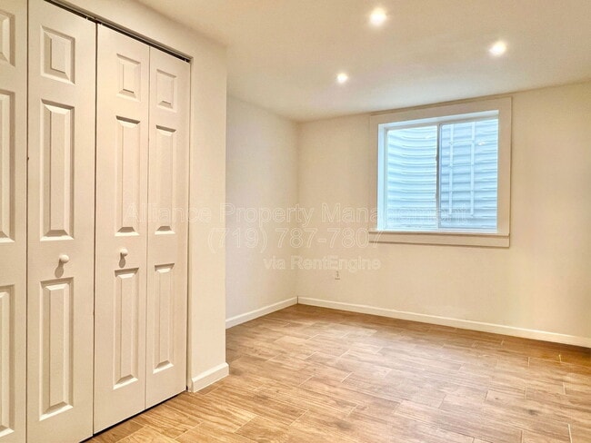 Building Photo - 401 Cheyenne Blvd