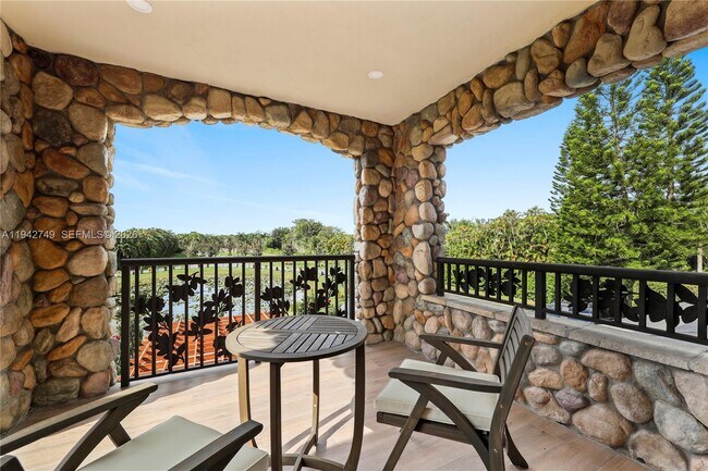 Building Photo - 3320 SW 121st Ave