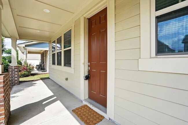 Building Photo - AVAILABLE JULY 1-BUNGALOW STYLE HOME IN MORRISVILLE