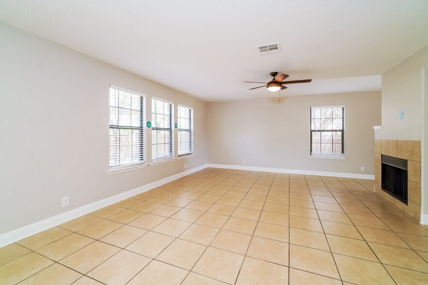Building Photo - 101 Cermeno Cove