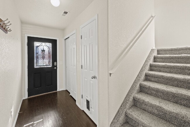 Building Photo - 2217 Inspiration Ln