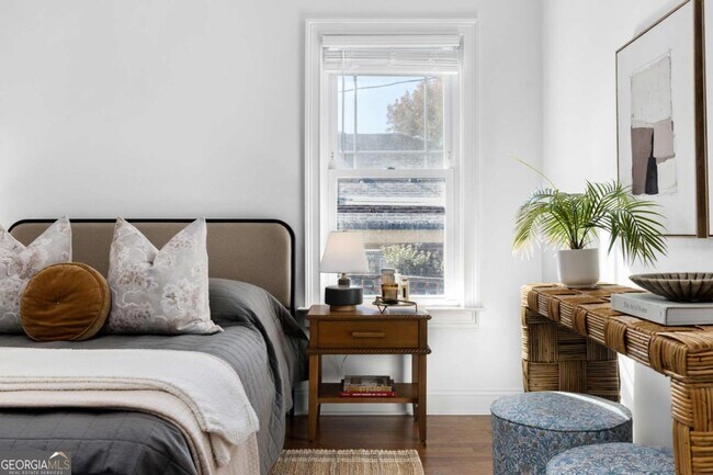 Building Photo - 987 Alloway Pl SE