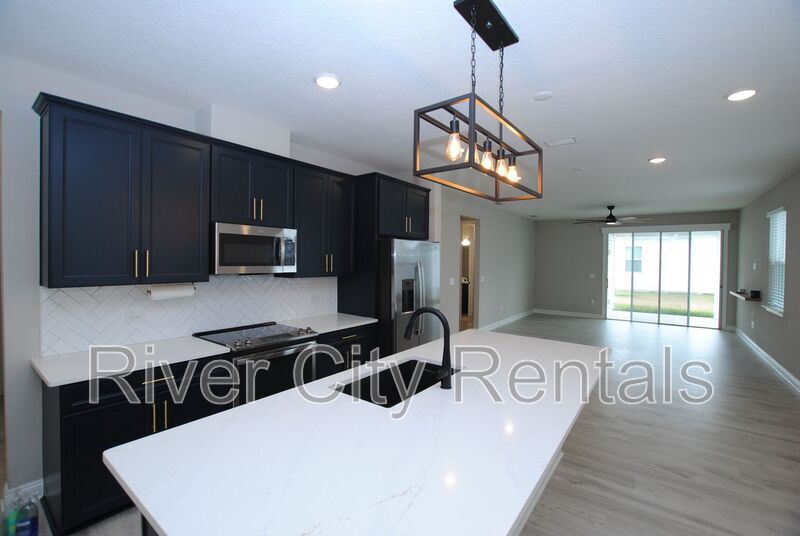 Building Photo - 6997 Red Timber Rd