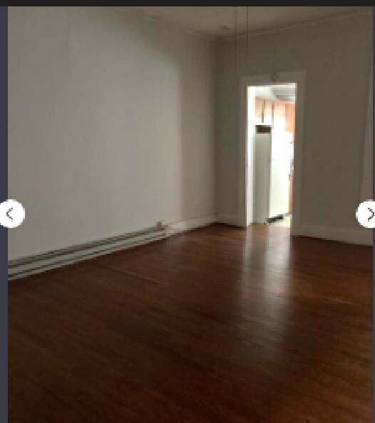 Building Photo - 105 E Main St