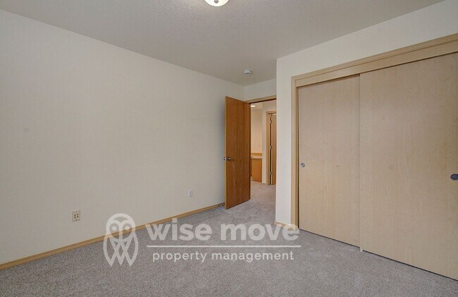 Building Photo - At Home in East Vancouver- 1/2 off First Month!